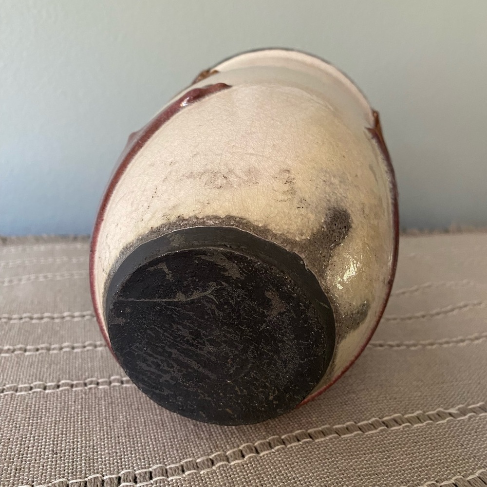 🟢 Handmade Raku Pottery Vase - Picture 5 of 6
